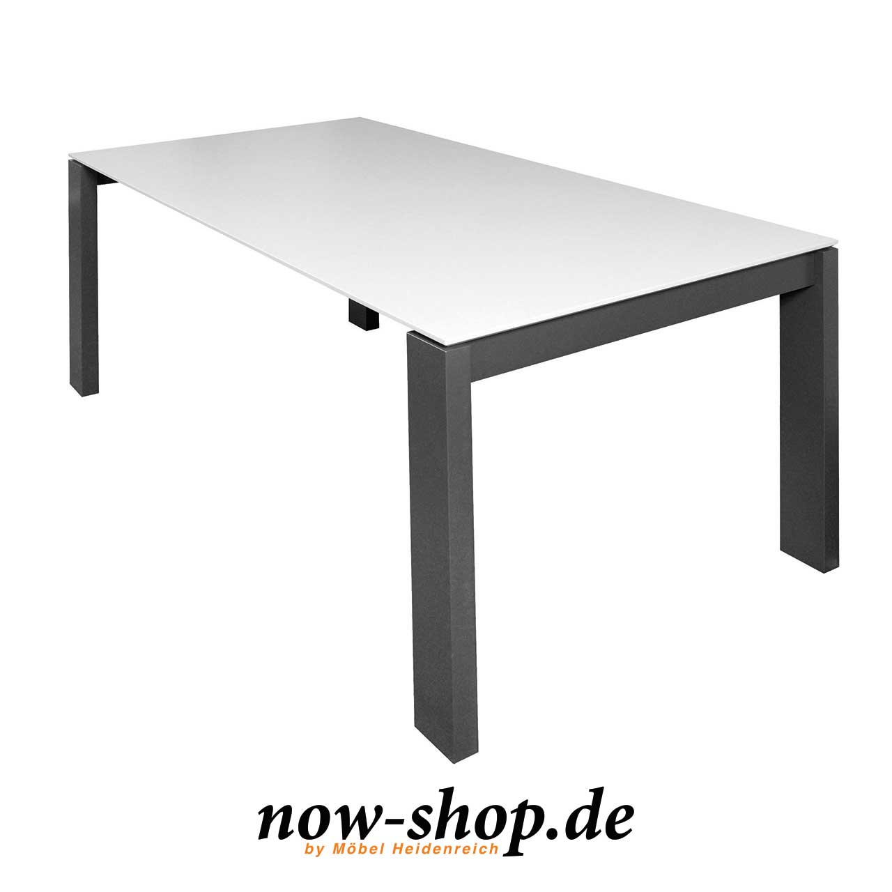 now! by hülsta – ET 20 Esstisch 160 cm lang Esstisch mit weißer rechteckiger Tischplatte und 4 Beinen in grau.