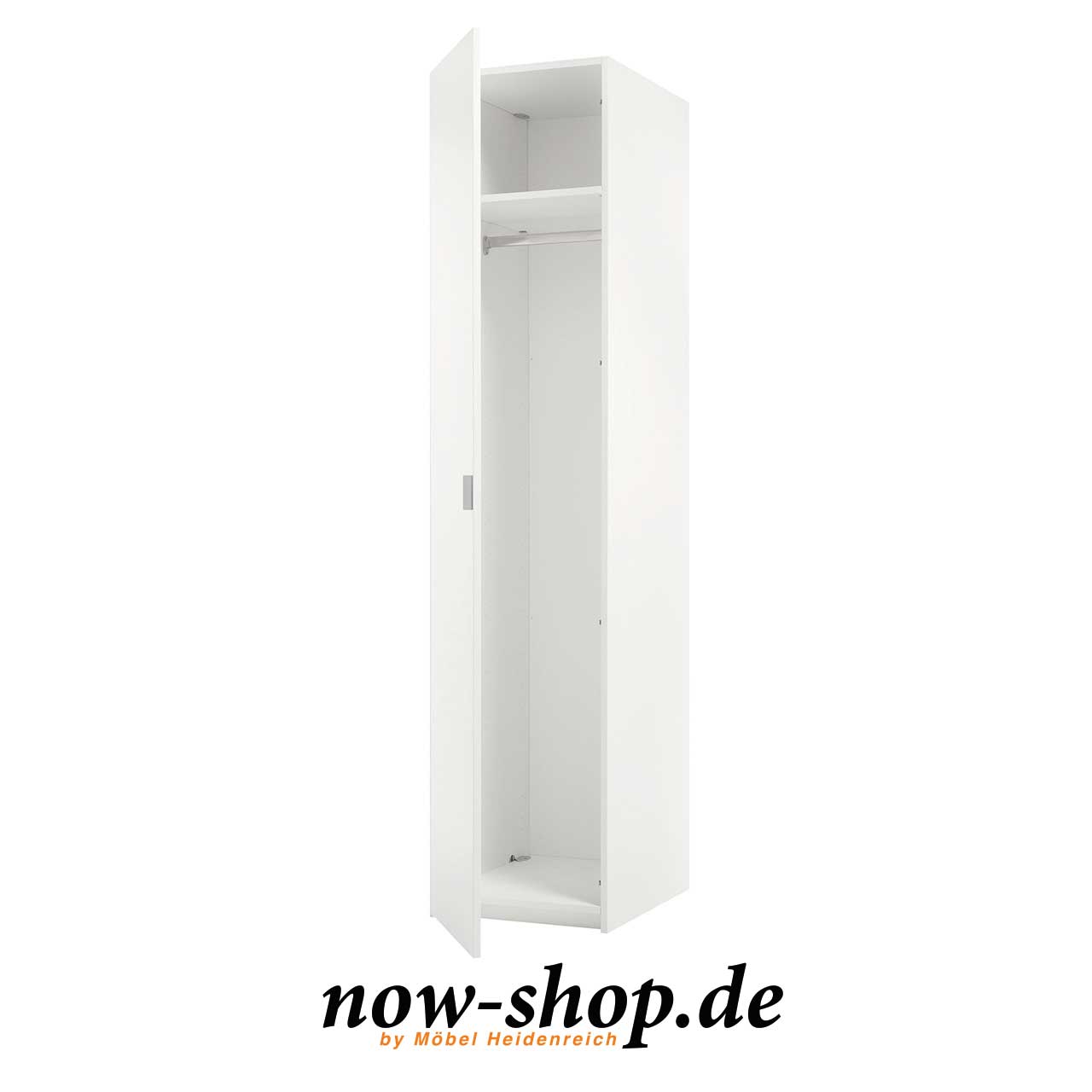 Schmaler weißer Kleiderschrank mit geöffneter Tür. Einlegeboden und Kleiderstange sind sichtbar.